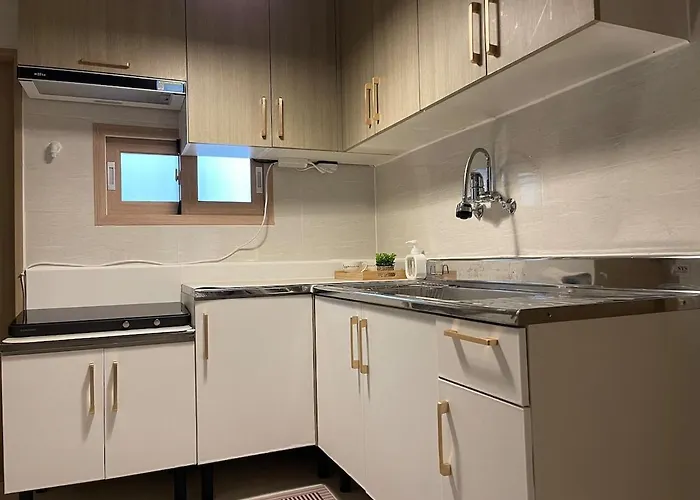 Gini Sindorim Walking Distance From Yeongdeungpo Station Up To 8 People 3 Bedrooms Hongik Station Incheon